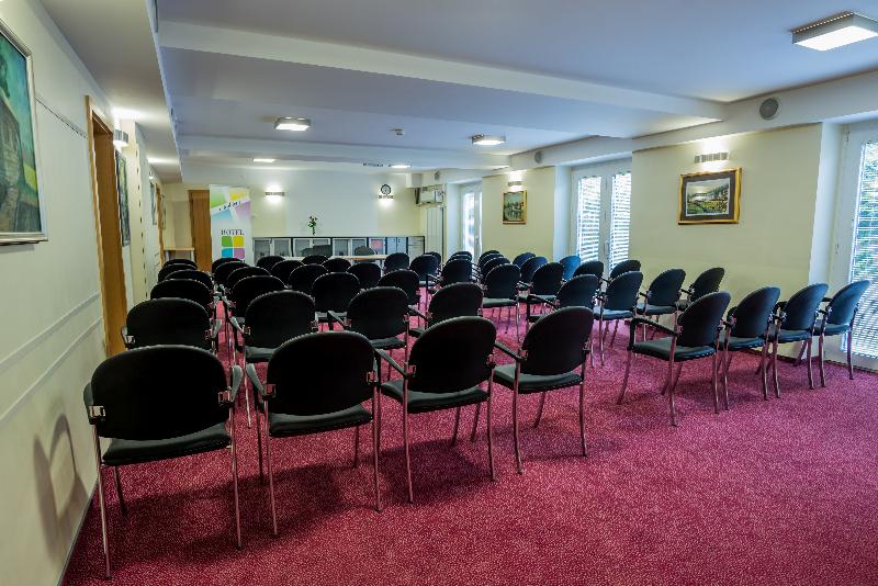 Hotel Tabor (هتل تابور) Conferences