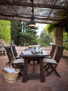 Villa Fonteintanata (ویلا فونتینتاناتا) Outdoor Dining
