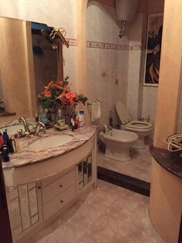 Bed & Breakfast Muranum Bathroom