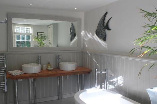 Tide House 