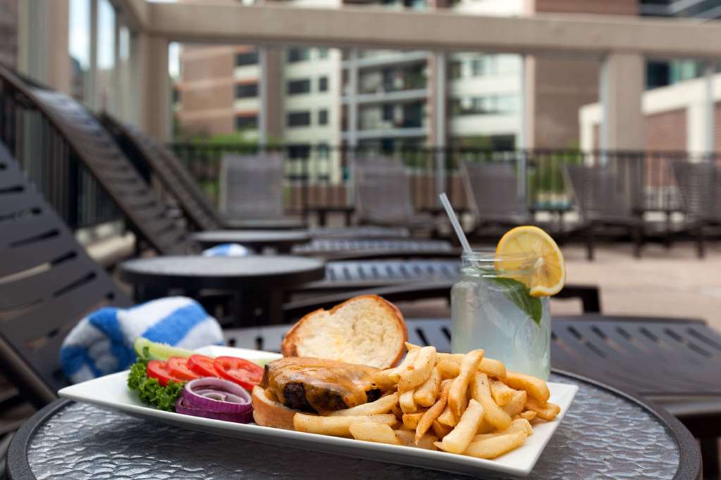Wyndham Boston Beacon Hill (ویندهام بوستون بیكون هیل) Miscellaneous