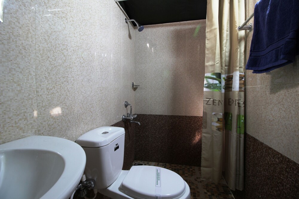 Season7 Nature Resort Bathroom