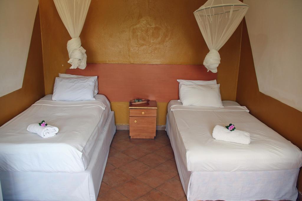 Golden Days Executive Lodge 