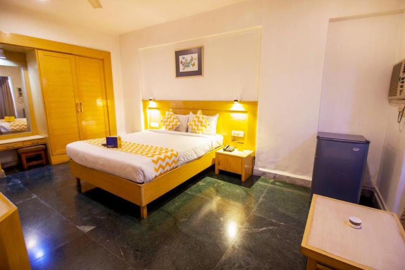 Fabhotel Suryakiran Chinchwad Room