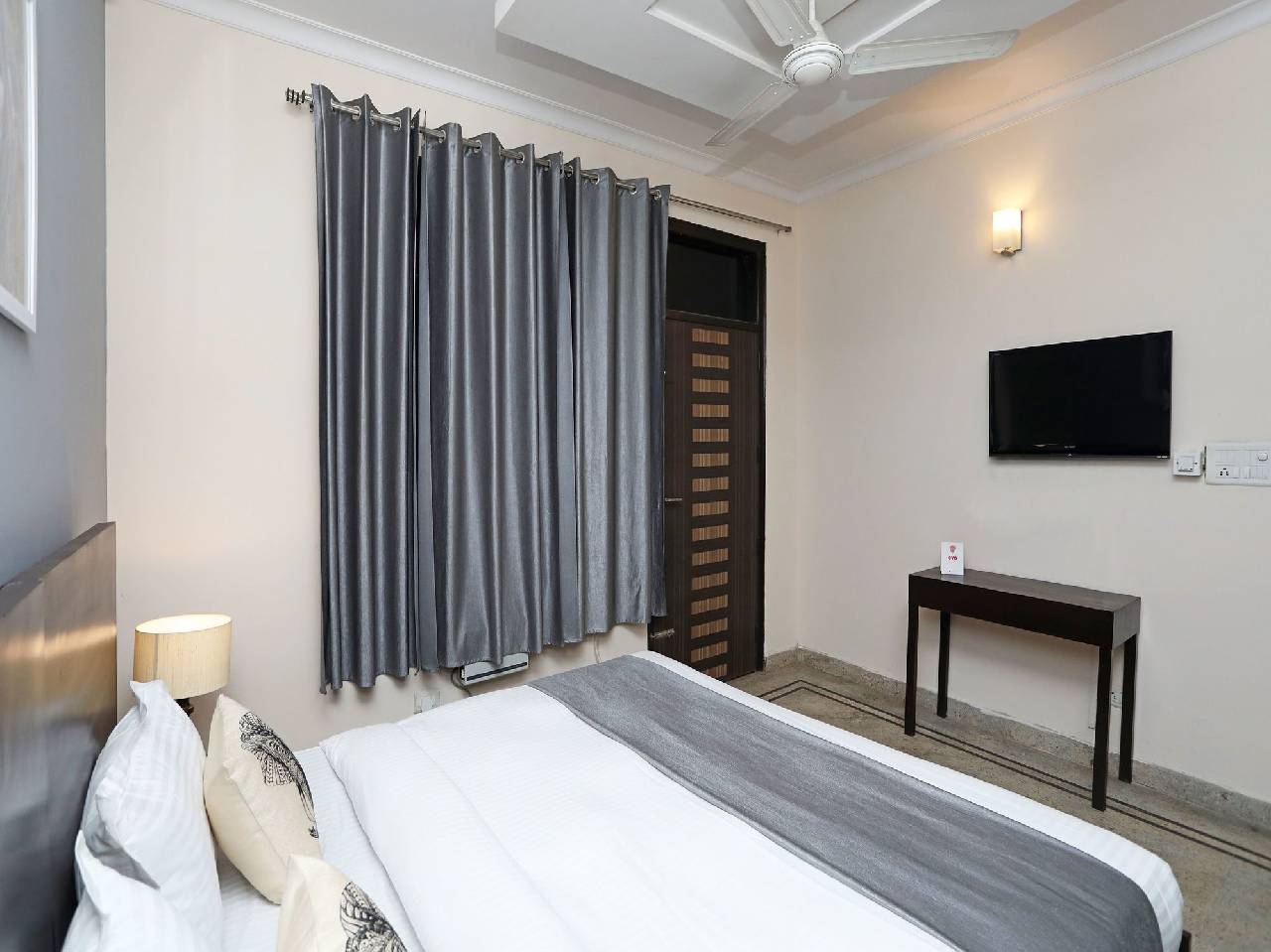 Oyo 11761 Whitepod Inn 