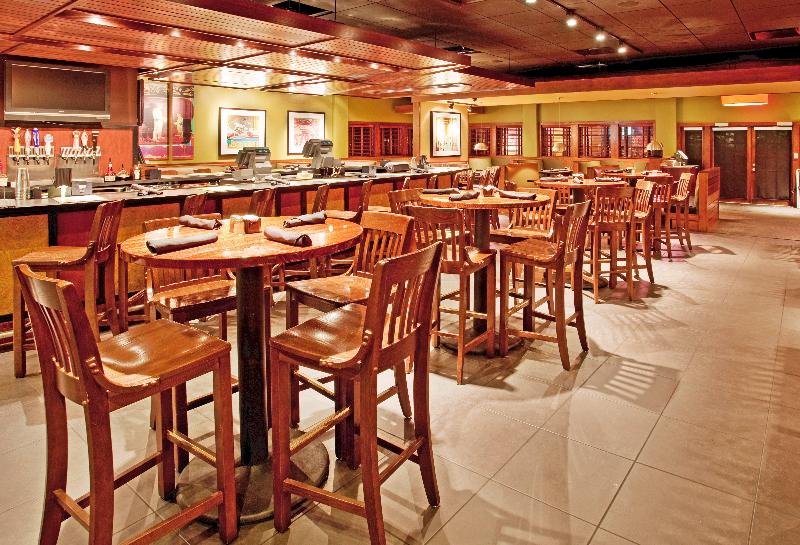 Hilton Manchester Airport Bar