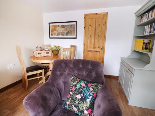 Lilly Pond Cottage Rhayader 