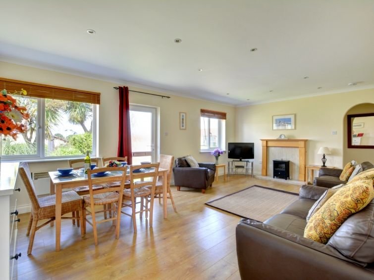 Holiday Home Hunter 