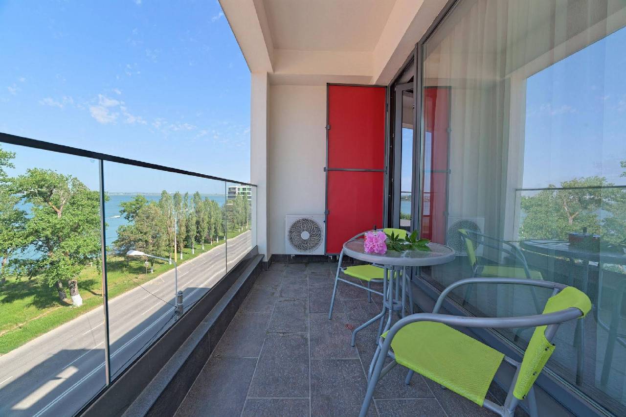 Hotel Tomis 