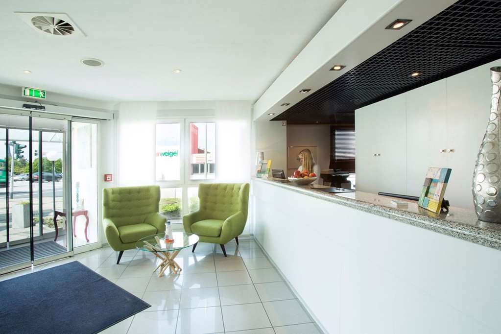 Arthotel Ana Nautic Lobby view