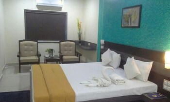 Hotel Tulsi Residency Guestroom