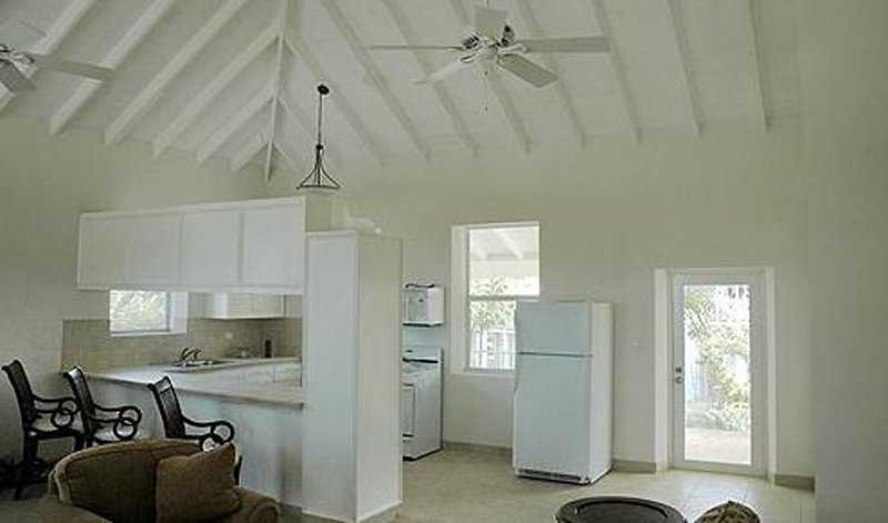 Hut Pointe Room