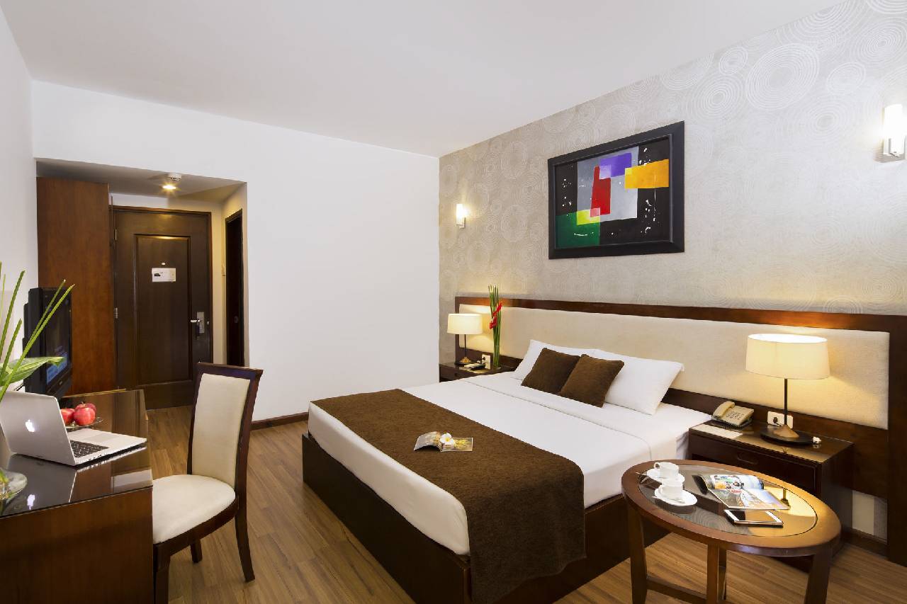 Starlet Hotel 