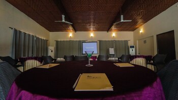 Corbett Riverside Resort Business Center