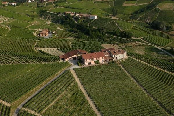 Agriturismo Cascina Sciulun (آگریتوریسمو كاسسینا سایولون) 