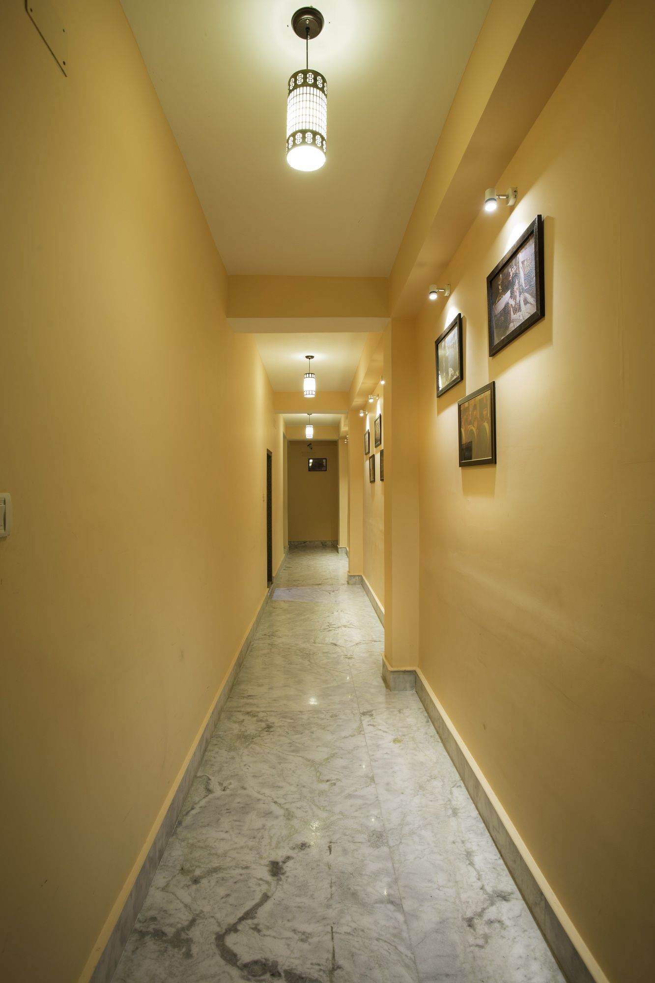 Golden Star Continental & Spa 