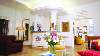 Hotel Royal Bon Repos Reception