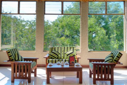 Victoria Falls Rainbow Hotel 