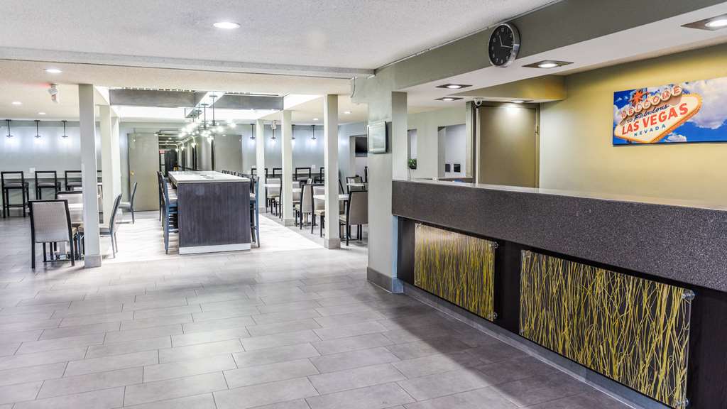 Best Western Mccarran Inn Front Desk