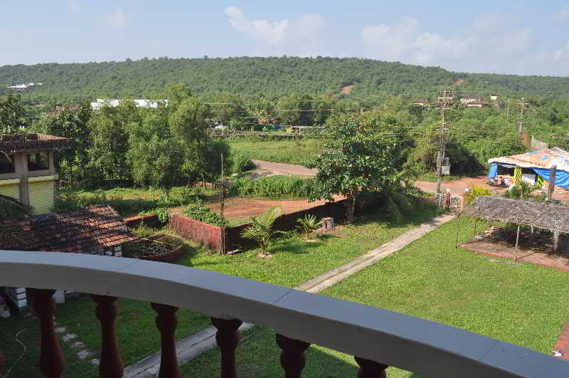 Oasis Beach Resort General view