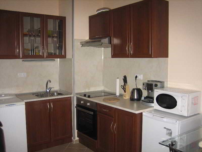 Alexander Business Apartments Room
