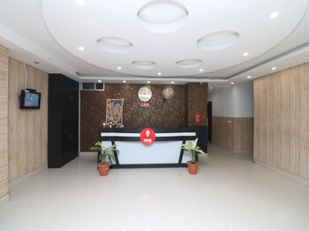 Oyo 9844 Hotel Hill View Reception