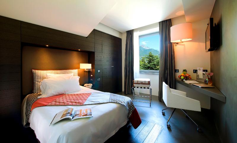 Lido Palace Room