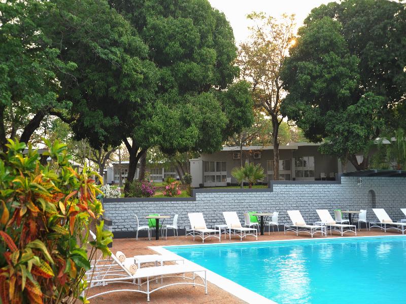 Cresta Sprayview Pool