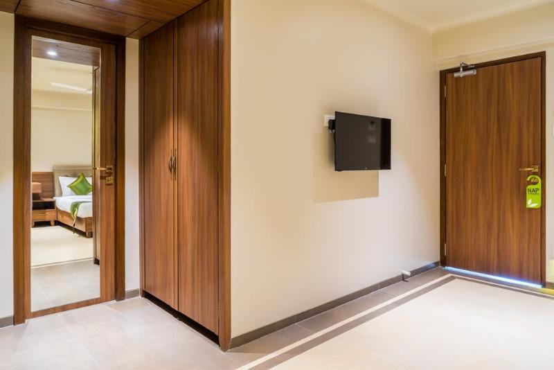 Treebo Olive Nest Room