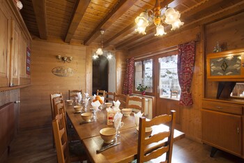 La Ferme D'eugenie In-Room Dining