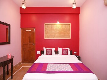 Oyo 1402 Hotel Prithvi Guestroom