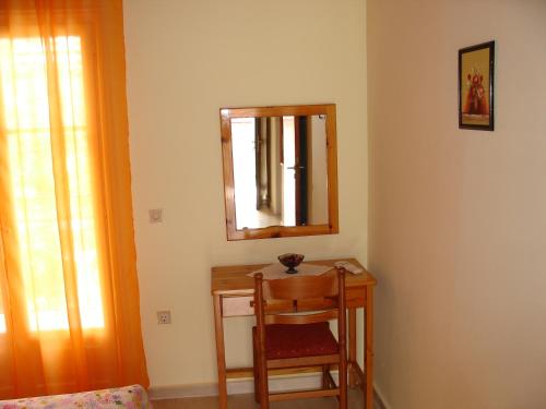 Lena Blue Sea Apartments 