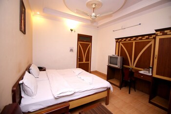 Hotel Midtown Guestroom