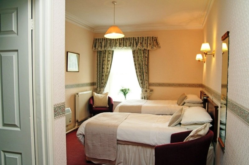 Tankerville Arms Hotel Room