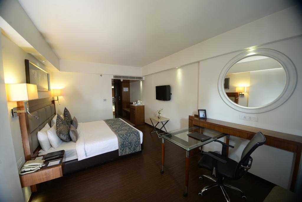 Paradigm Sarovar Portico 