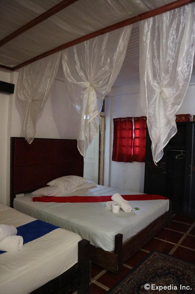 The Lotus Garden Suites 