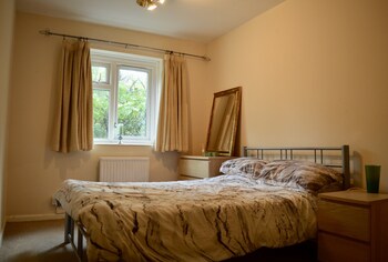 Apartment In Greater Manchester Guestroom