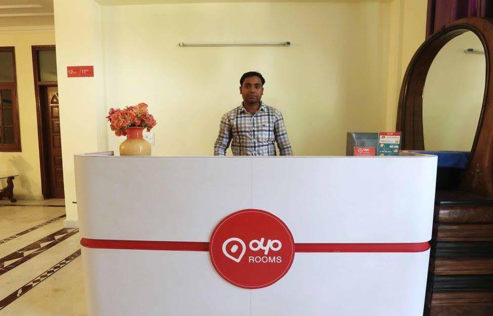 Oyo Rooms Noida Sector 52 Block A 