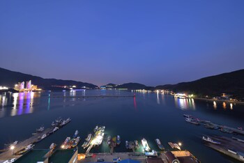 Geoje Jisefo Family Residence View from Hotel