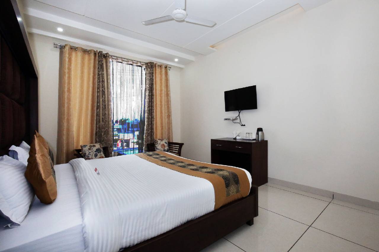 Oyo Rooms 281 Zirakpur 