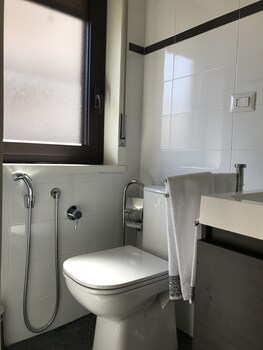 Saint Philippe Maison Bathroom