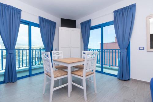 Riva Guest House Los Abrigos 