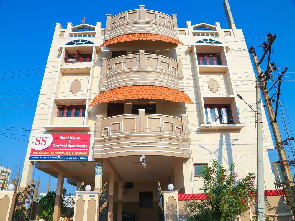 Oyo 7141 Ss Guest House 