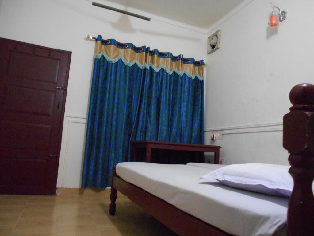 Ktc Guest House 
