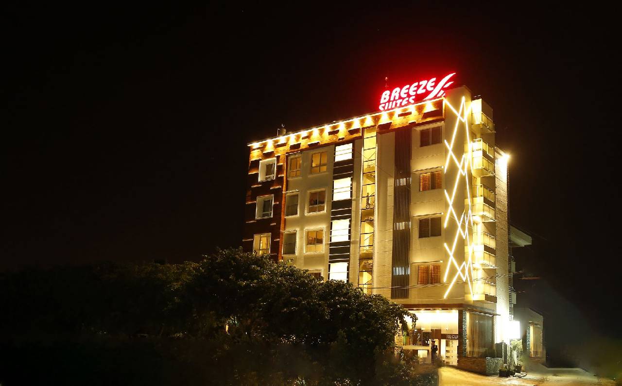Breeze Suites 