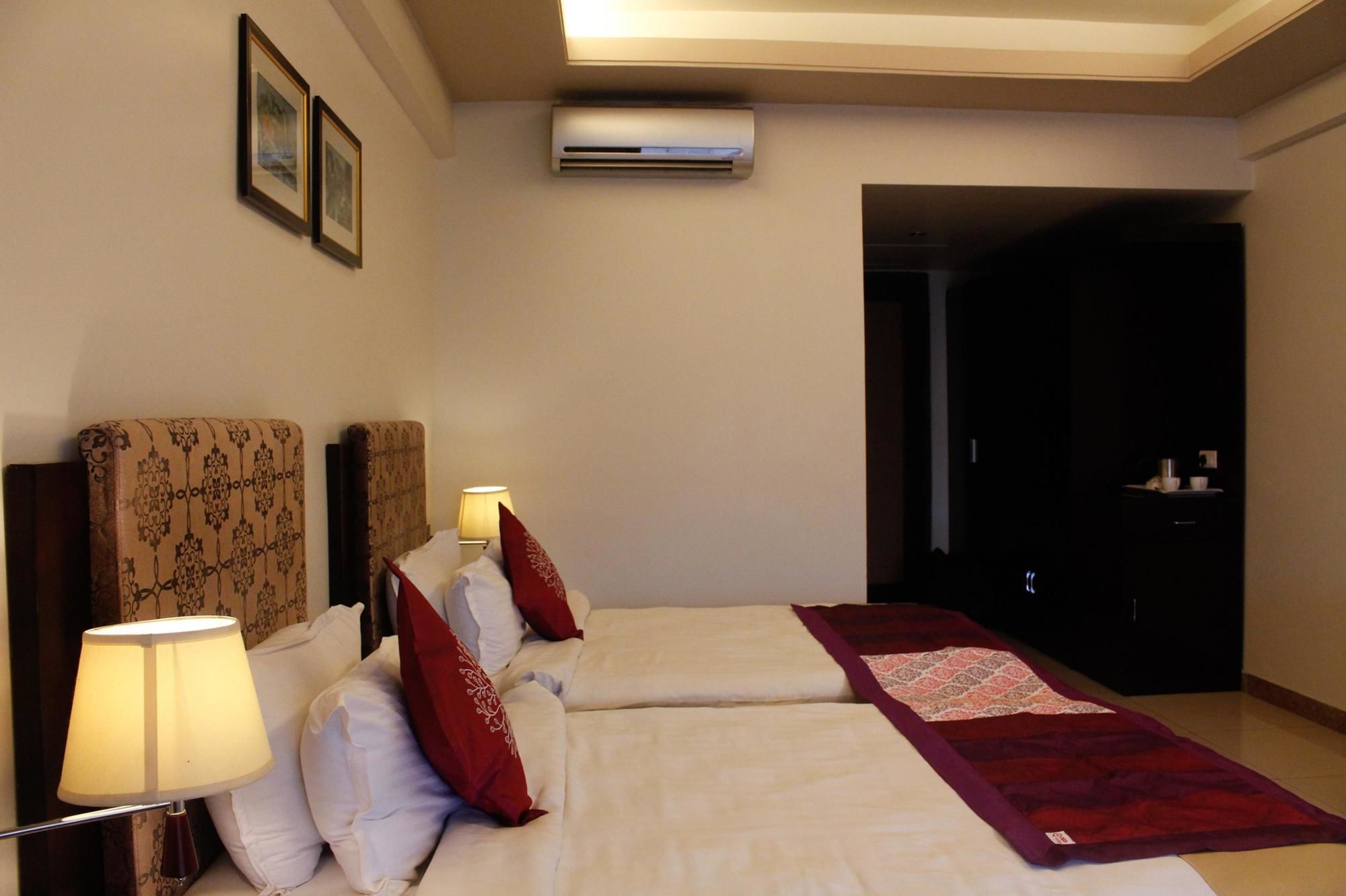 Oyo Premium Ring Road Cuttack 