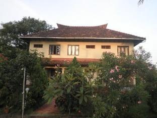 Casamaria Beach Resort 