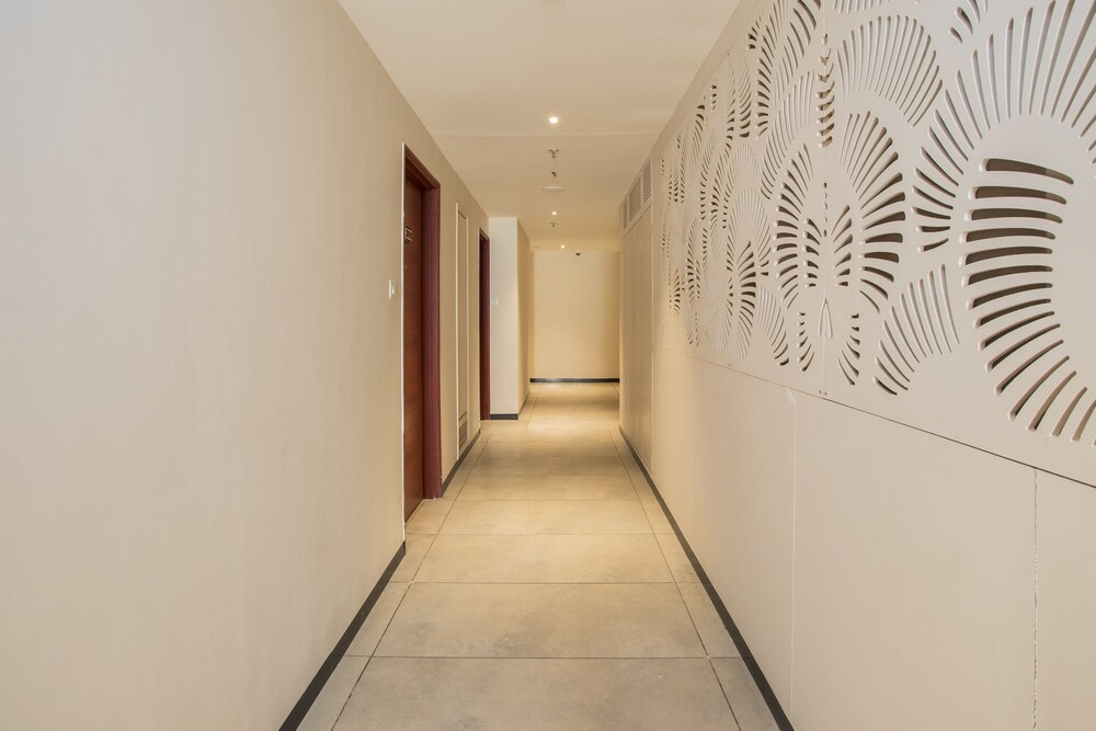 Oyo 10215 Hotel Nandi Hallway