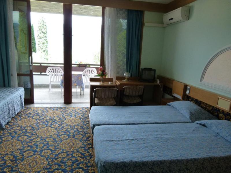 Hotel Laura Christina General view