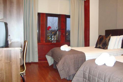 The Fullarton Park Hotel 